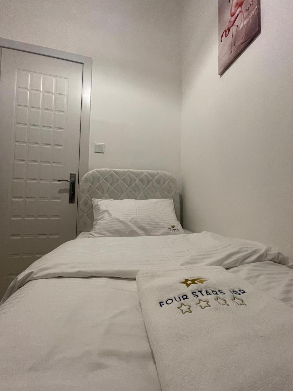 Four Stars Dubai Marina Jbr Hotel ภายนอก รูปภาพ