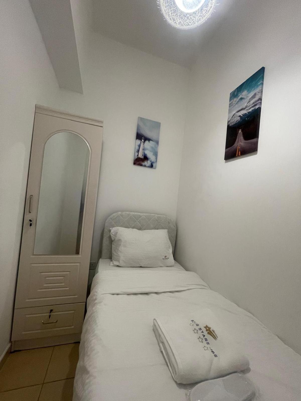 Four Stars Dubai Marina Jbr Hotel ภายนอก รูปภาพ