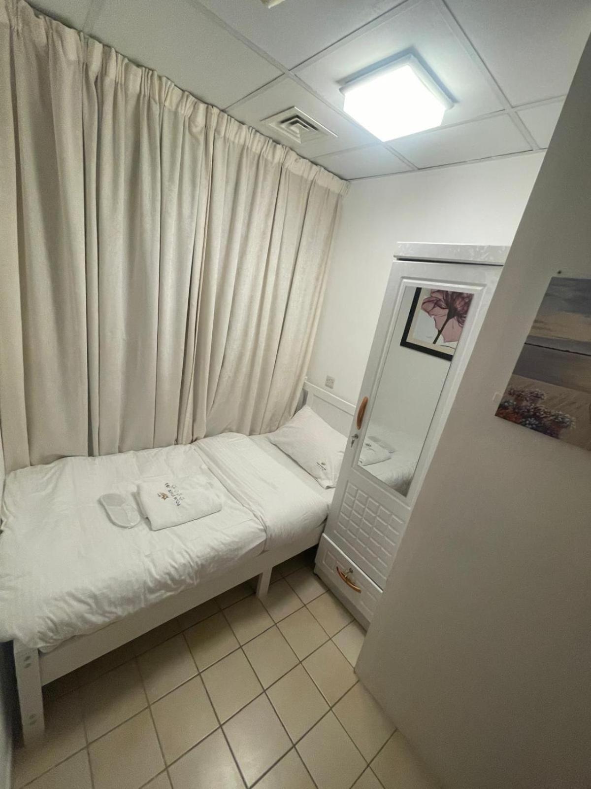 Four Stars Dubai Marina Jbr Hotel ภายนอก รูปภาพ